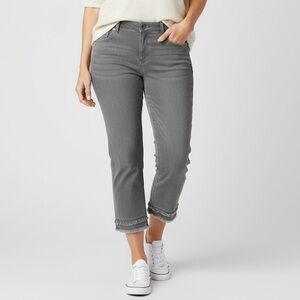 New! Chicos Perfect Stretch Girlfriend Slim Leg Capri Womens Size 14 Chicos 2.5